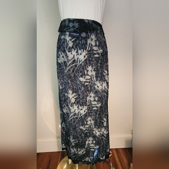 Liz Claiborne button front long skirt size 4 - Picture 6 of 9
